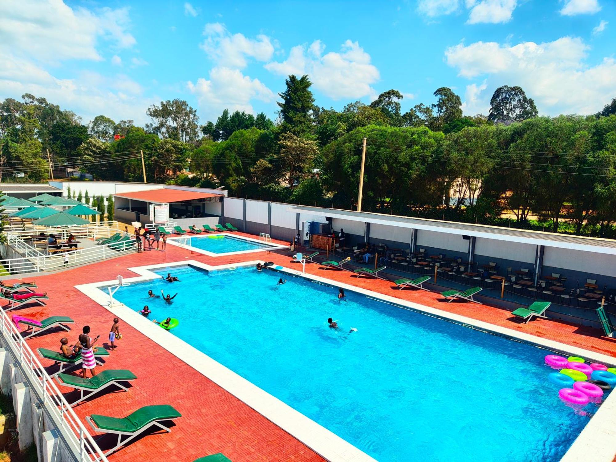Super Break Hotel Kitale Exterior photo
